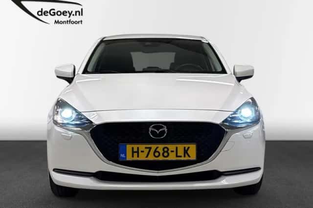 Mazda 2 (2020) thumbnail 2