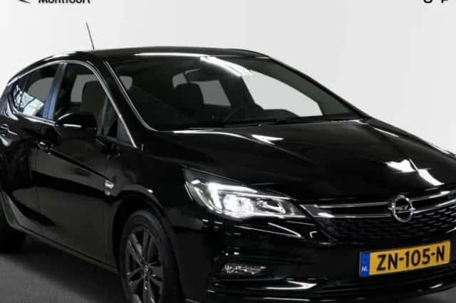 Opel Astra (2019) thumbnail 1