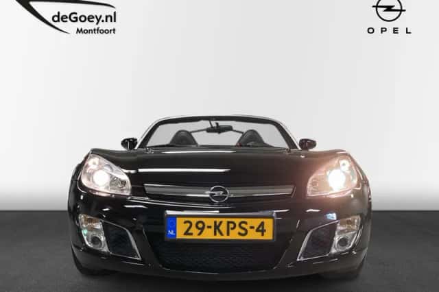 Opel Gt (2009) thumbnail 3