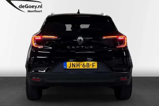Renault Captur (2024) thumbnail 6