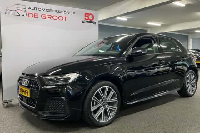 Audi A1 (2022) thumbnail 1