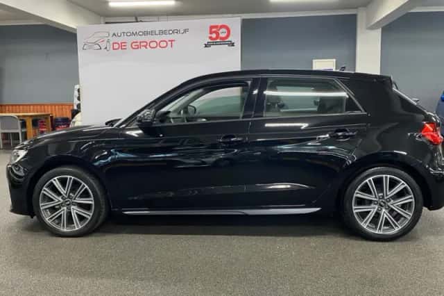 Audi A1 (2022) thumbnail 3