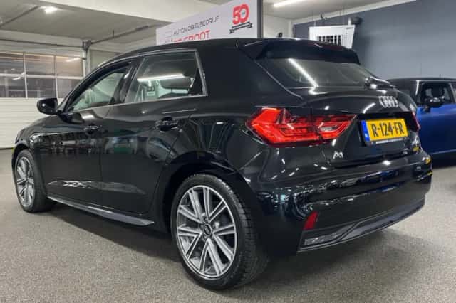 Audi A1 (2022) thumbnail 4