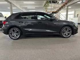 Audi A3 (2021) thumbnail 6