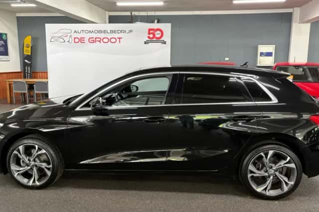 Audi A3 (2020) thumbnail 2