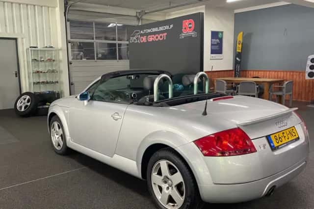 Audi TT (2000) thumbnail 4