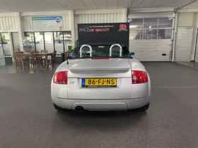 Audi TT (2000) thumbnail 5