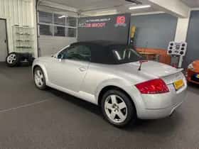 Audi TT (2000) thumbnail 8
