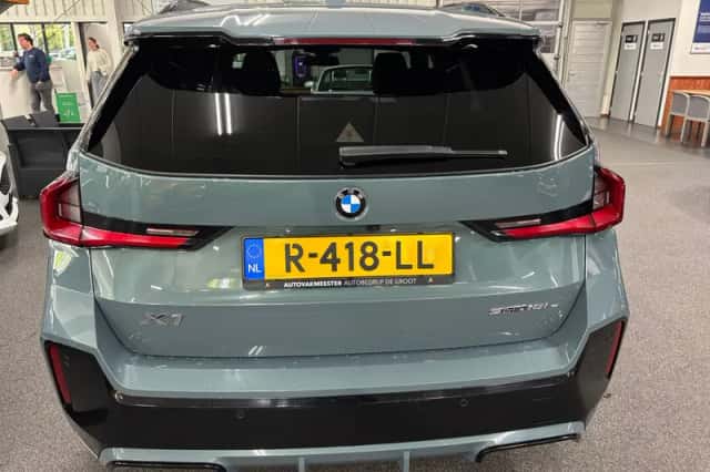 BMW X1 (2022) thumbnail 6