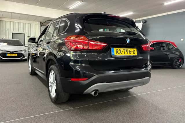 BMW X1 (2018) thumbnail 3