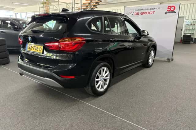 BMW X1 (2018) thumbnail 5