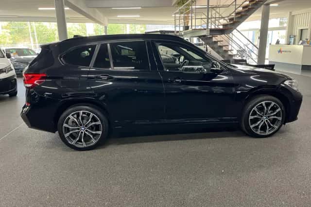 BMW X1 (2022) thumbnail 6