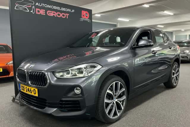 BMW X2 (2019) thumbnail 2