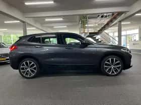 BMW X2 (2019) thumbnail 5