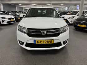 Dacia Sandero (2016) thumbnail 3