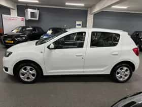 Dacia Sandero (2016) thumbnail 9