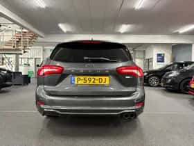 Ford Focus (2022) thumbnail 5