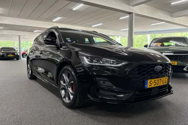 Ford Focus (2023) thumbnail 6