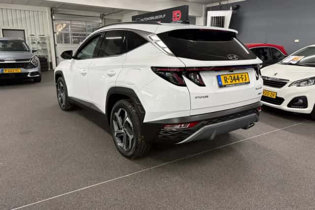 Hyundai Tucson (2022) thumbnail 3