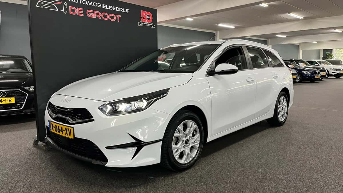 Kia Ceed Sportswagon — foto 1