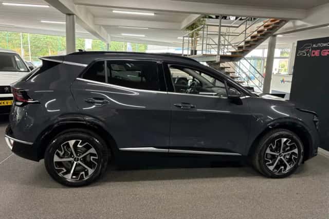 Kia Sportage (2023) thumbnail 6
