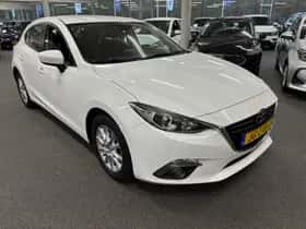 Mazda 3 (2016) thumbnail 4