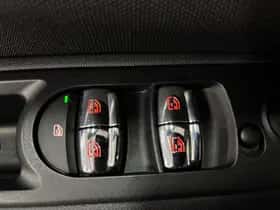 MINI Clubman (2016) thumbnail 16