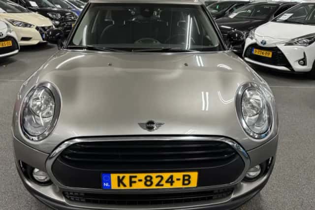 MINI Clubman (2016) thumbnail 3