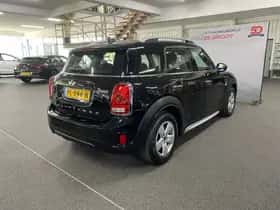 MINI Countryman (2017) thumbnail 6