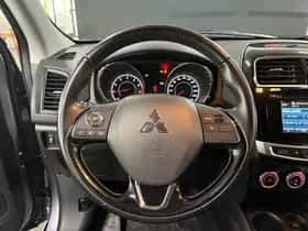 Mitsubishi ASX (2016) thumbnail 13