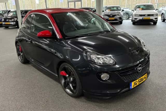 Opel Adam (2016) thumbnail 4