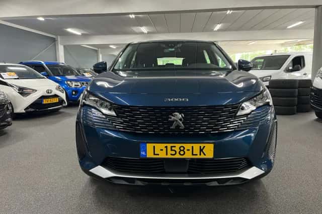 Peugeot 3008 (2021) thumbnail 2