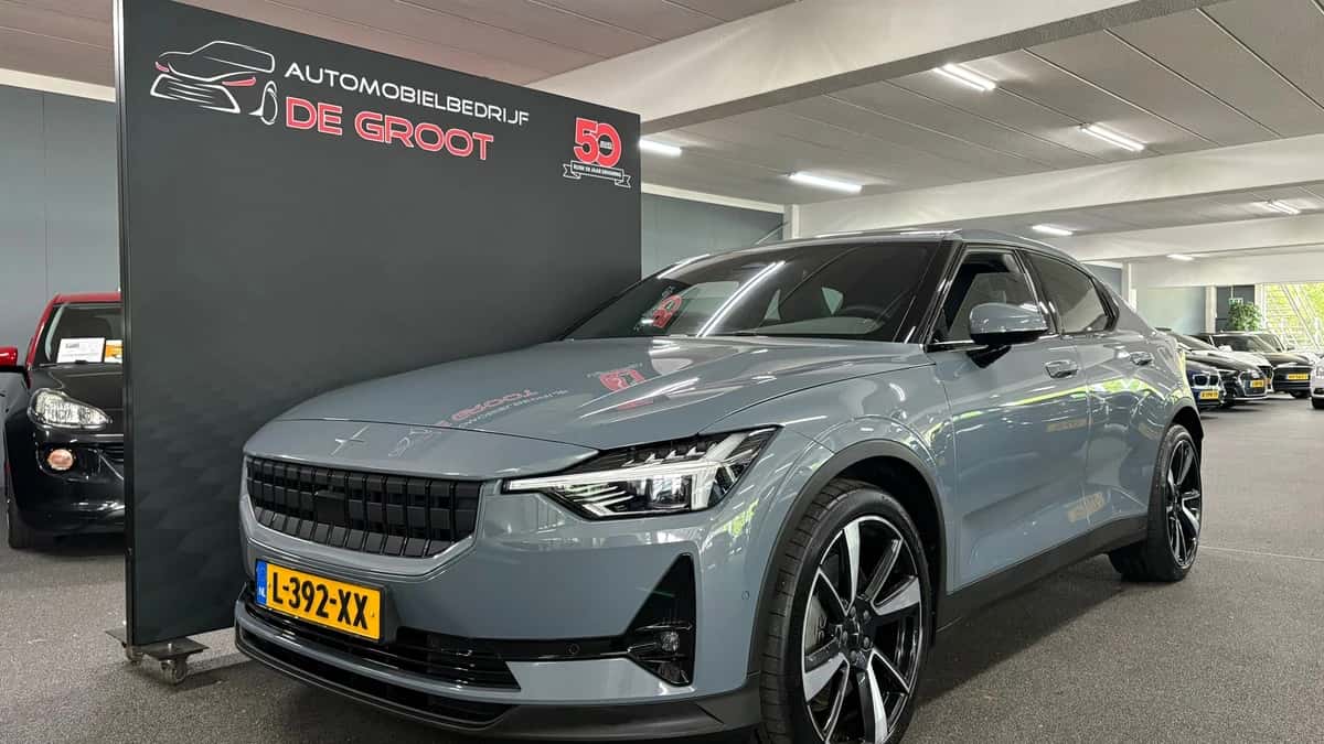 Polestar 2 (2021) — foto 1