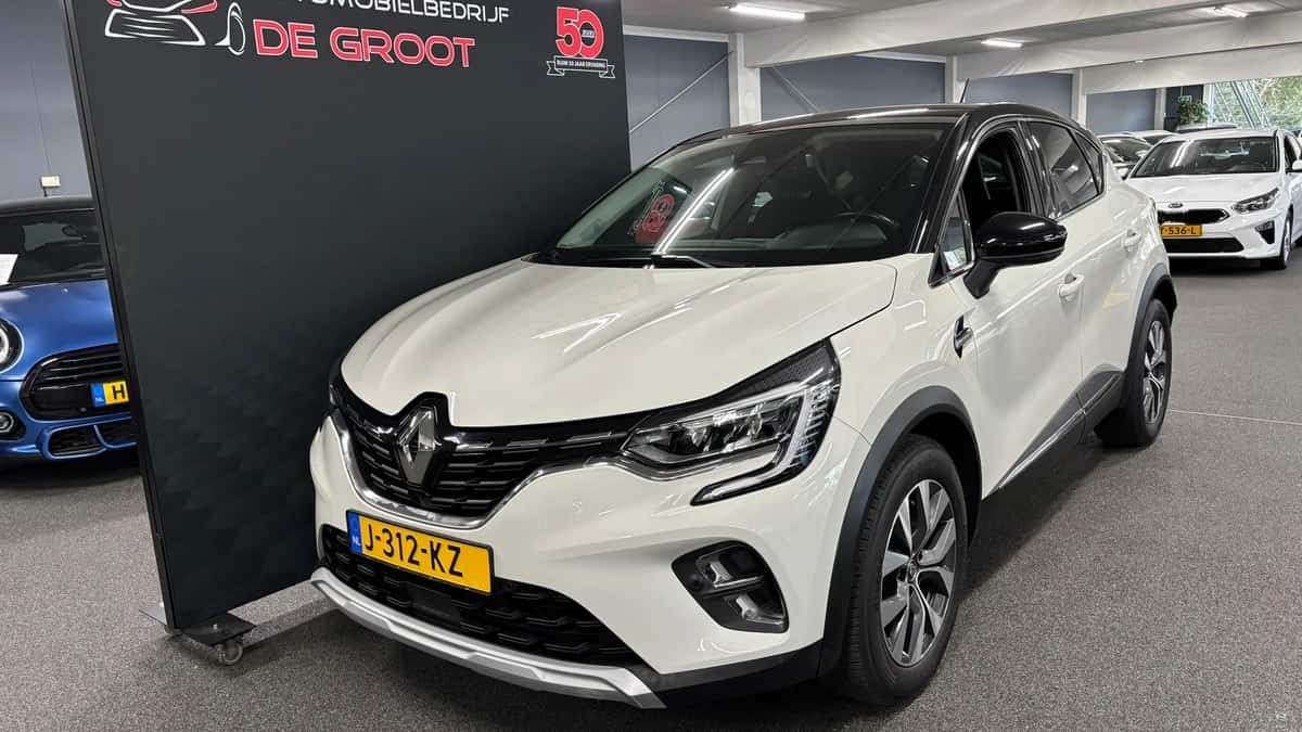 Renault Captur (2020) — foto 1