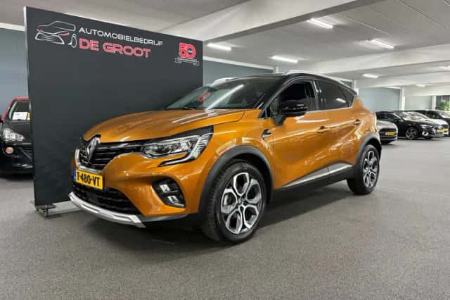 Renault Captur (2020) thumbnail 1