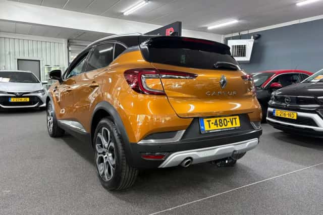 Renault Captur (2020) thumbnail 3