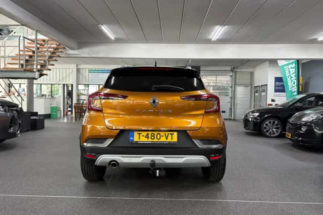 Renault Captur (2020) thumbnail 4