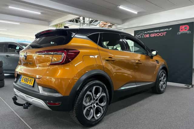 Renault Captur (2020) thumbnail 5