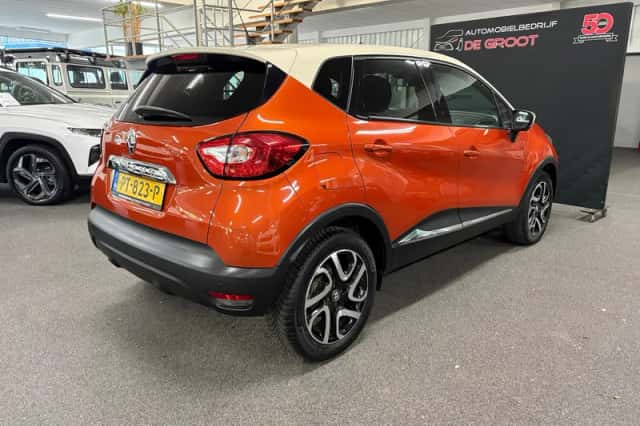 Renault Captur (2016) thumbnail 5