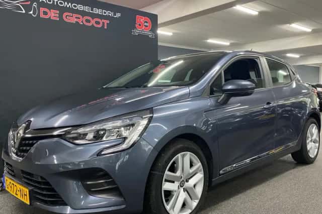 Renault Clio (2019) thumbnail 2