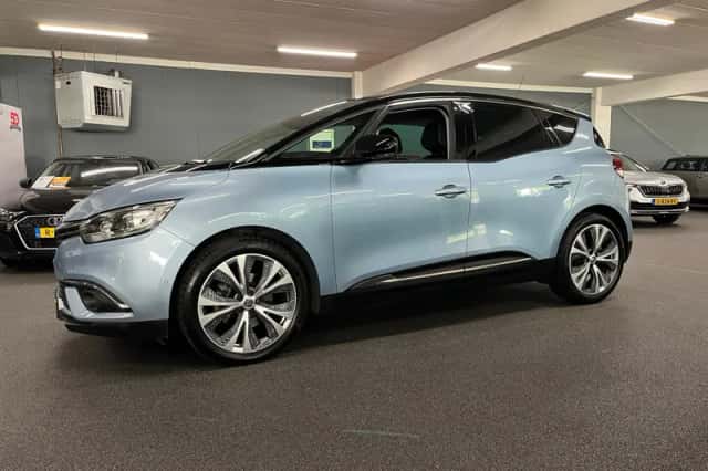Renault Scénic (2017) thumbnail 2