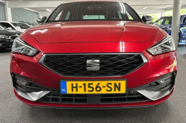 SEAT Leon (2020) thumbnail 3