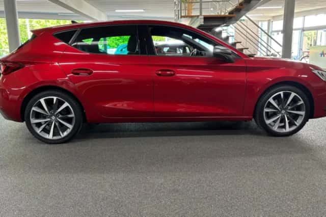 SEAT Leon (2020) thumbnail 5