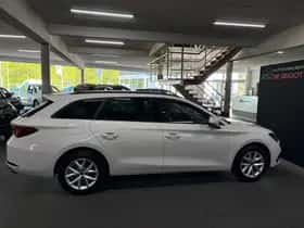 SEAT Leon Sportstourer (2022) thumbnail 6