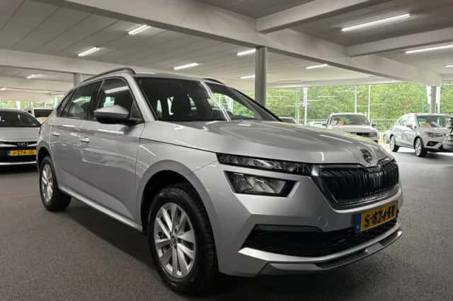 Škoda Kamiq (2023) thumbnail 2