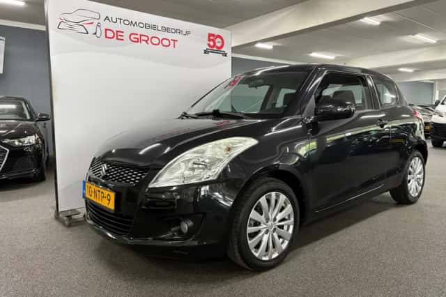 Suzuki Swift (2010) thumbnail 1