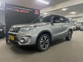 Suzuki Vitara (2022) thumbnail 2