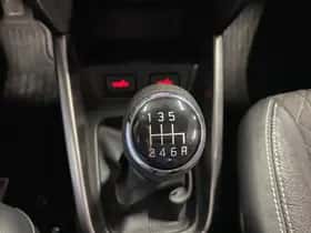 Suzuki Vitara (2022) thumbnail 32