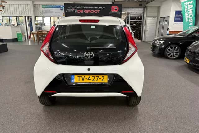Toyota Aygo (2018) thumbnail 4