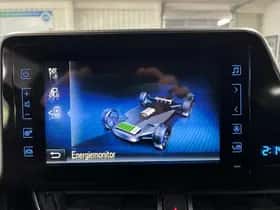Toyota C-HR (2018) thumbnail 26